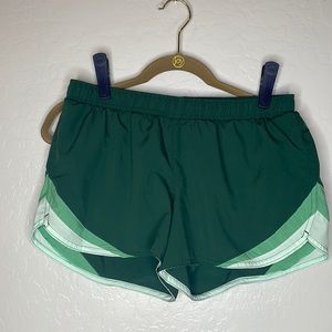 Old Navy active shorts